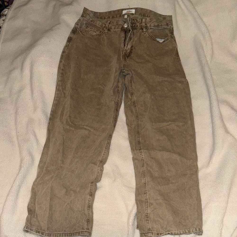 Women’s/Juniors  Brown Straight Jeans